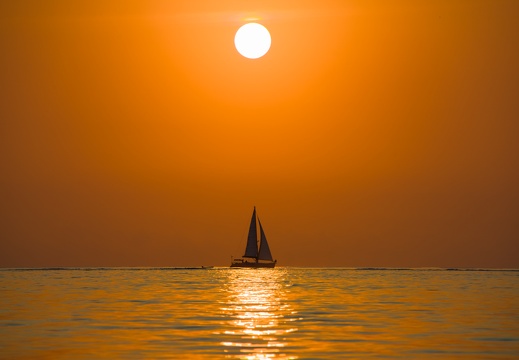 Sunset Sail Trip